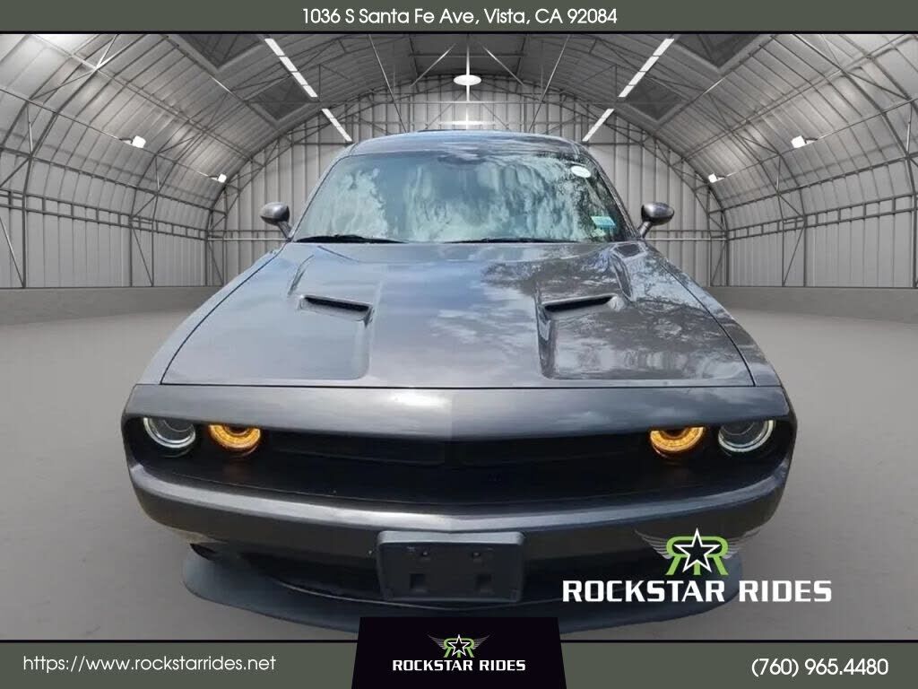 2017 DODGE Challenger