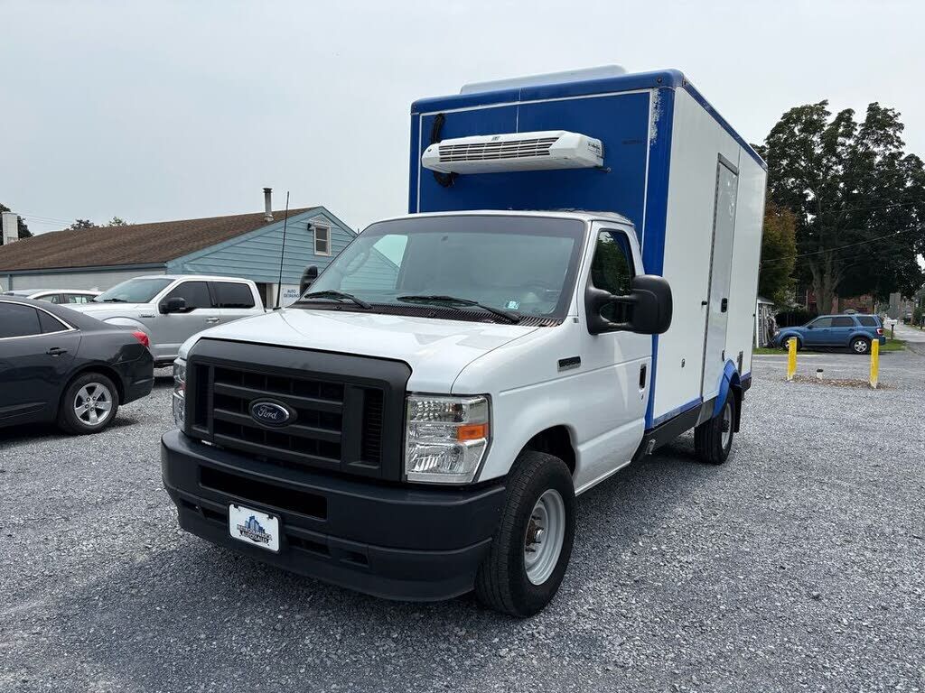 2023 FORD E-350