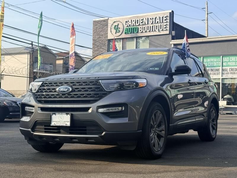 2022 FORD Explorer