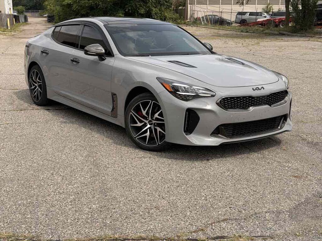2023 KIA Stinger