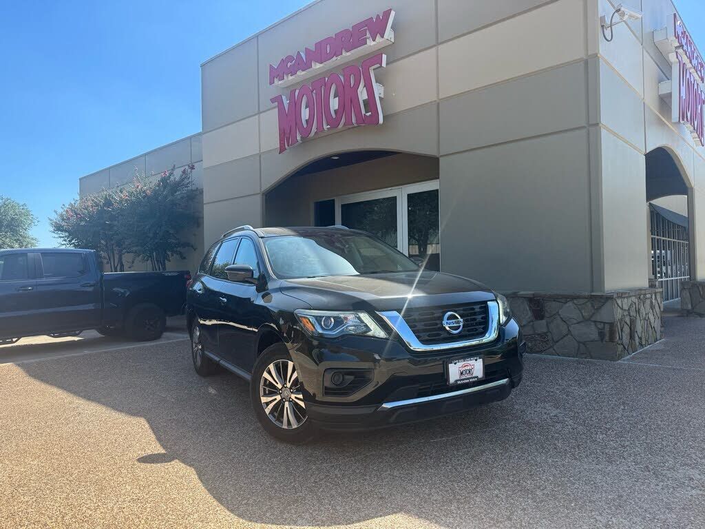 2020 NISSAN Pathfinder