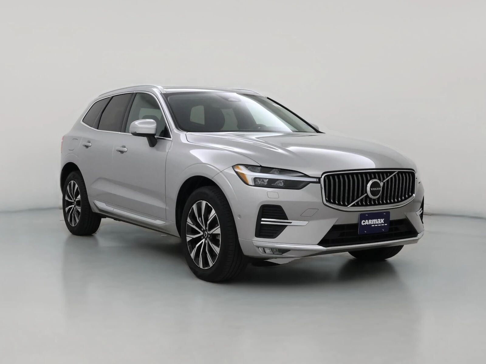 2023 VOLVO XC60