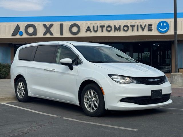 2023 CHRYSLER Voyager