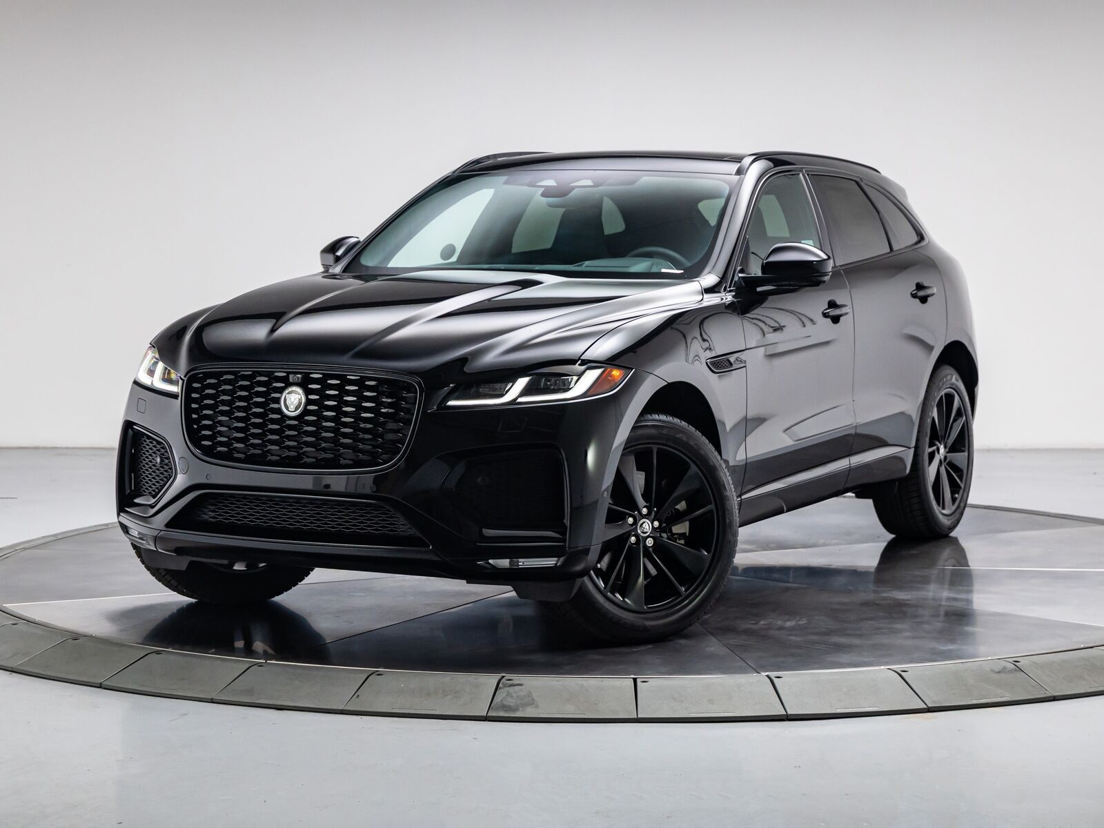 2026 JAGUAR F-Pace