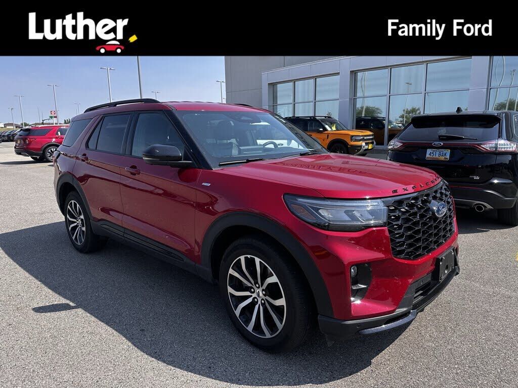 2025 FORD Explorer
