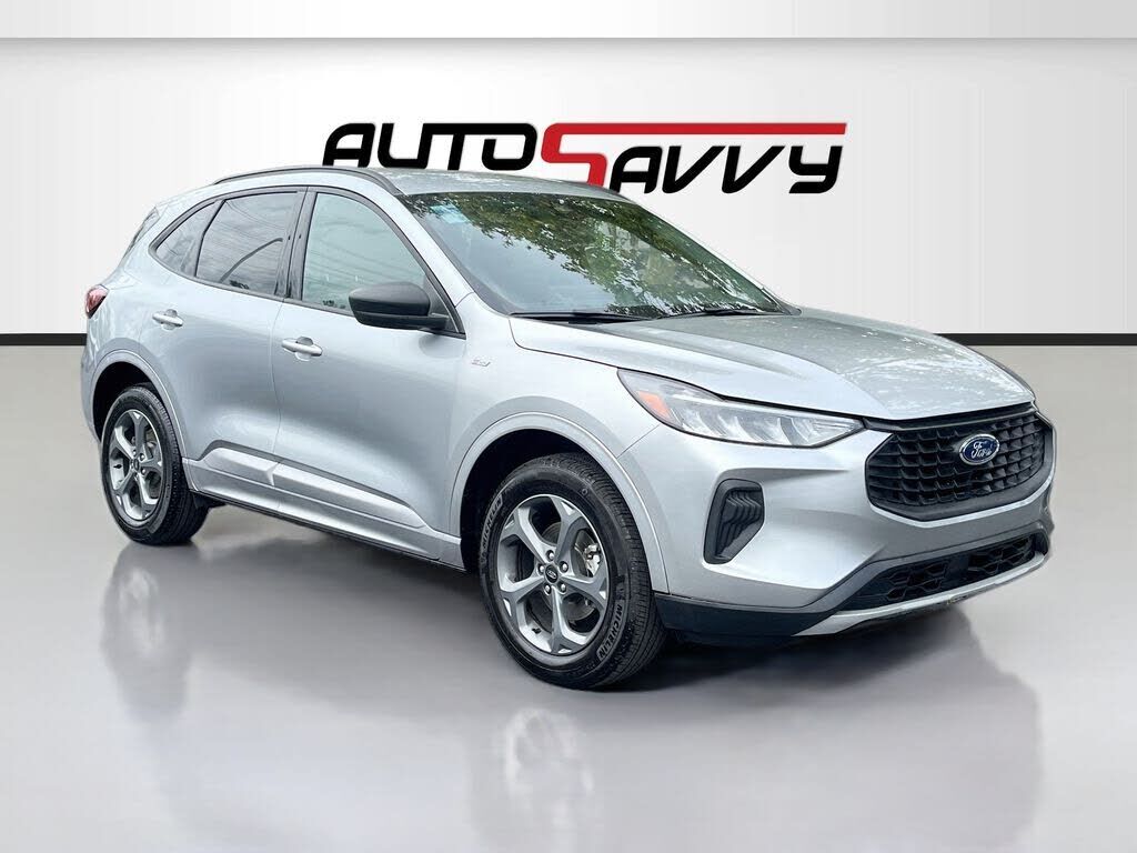2024 FORD Escape