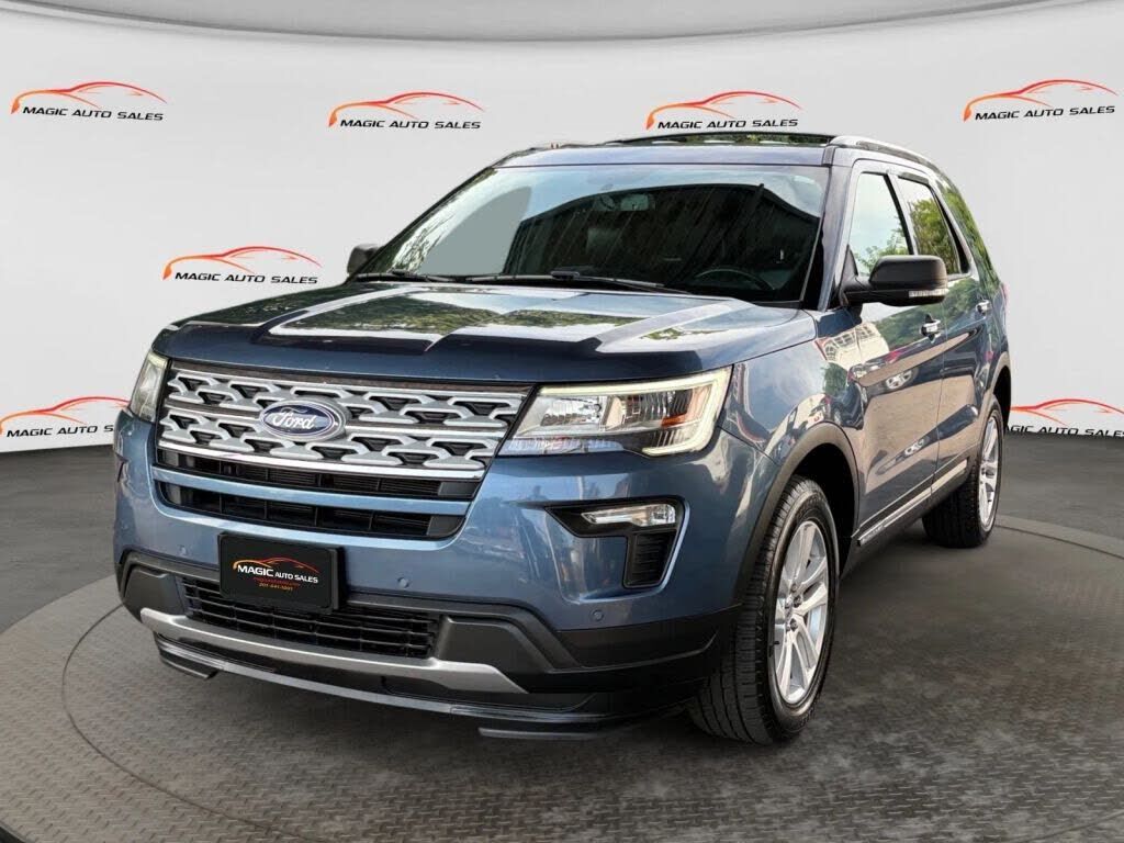 2019 FORD Explorer