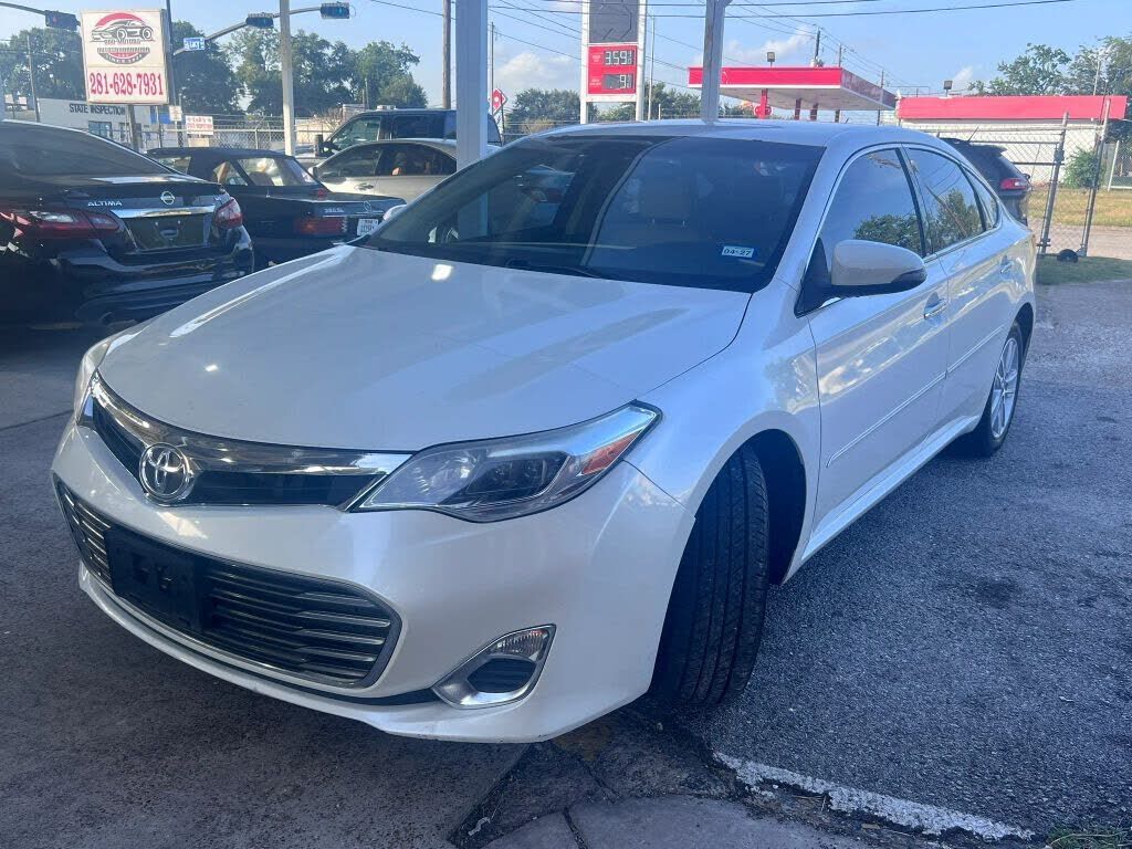 2014 TOYOTA Avalon