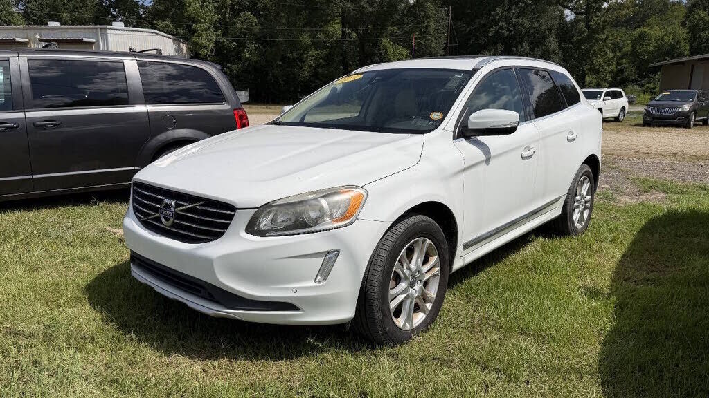 2015 VOLVO XC60