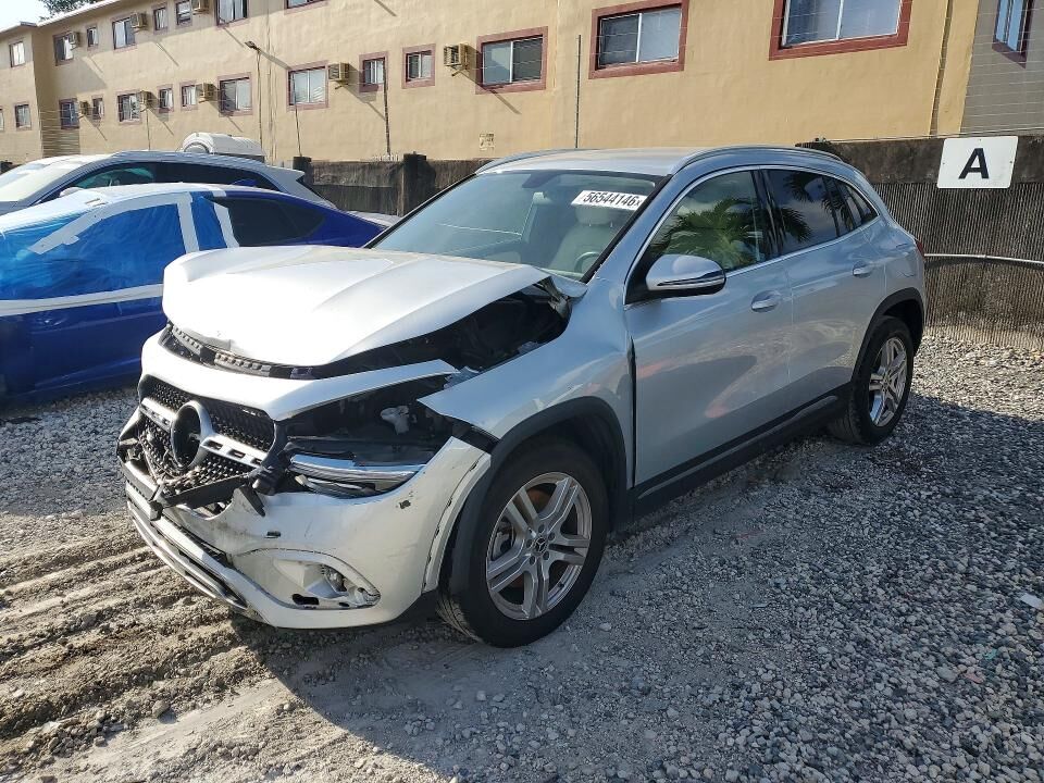 2023 MERCEDES-BENZ GLA-Class