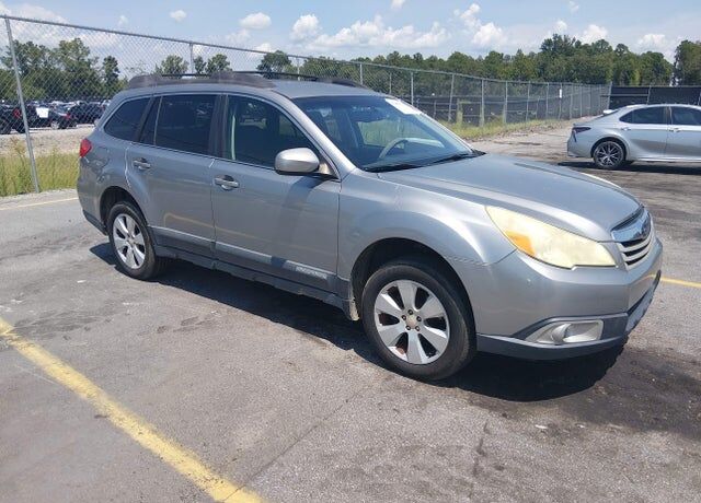 2010 SUBARU Outback
