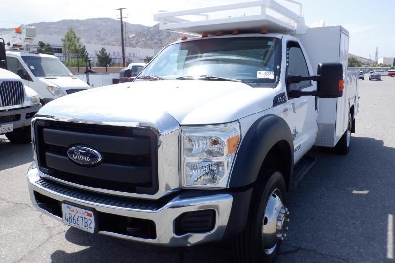 2016 FORD F-550