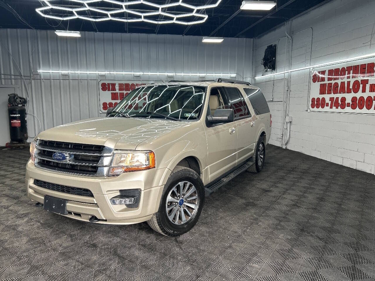 2017 FORD Expedition