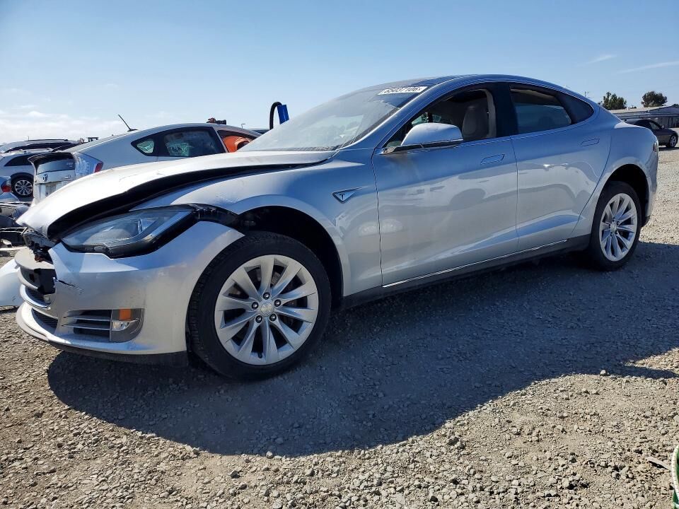 2014 TESLA Model S