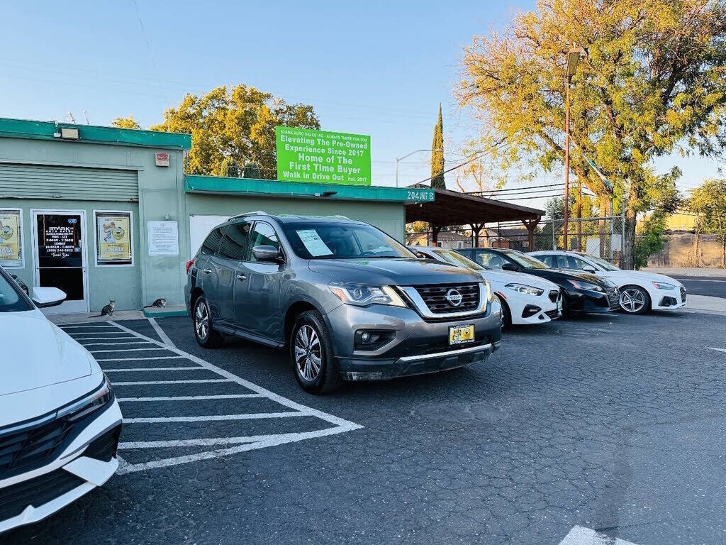 2019 NISSAN Pathfinder