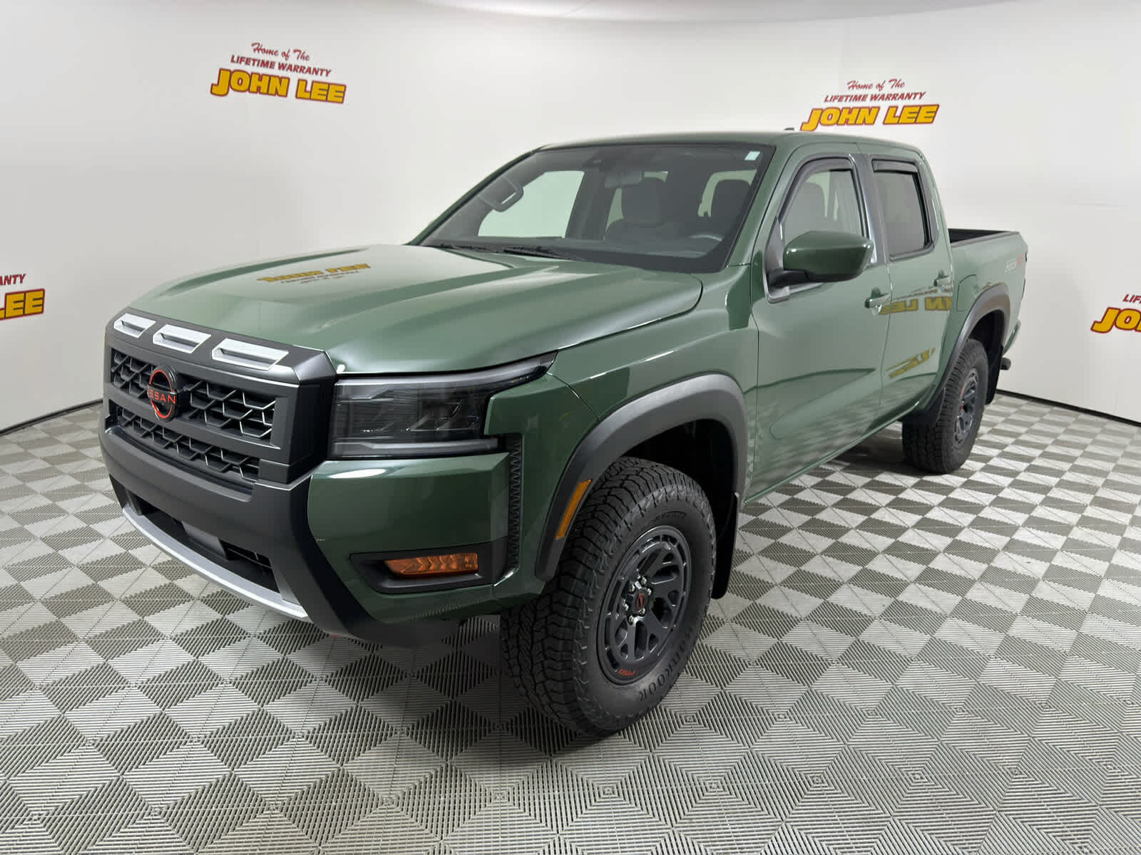 2026 NISSAN Frontier