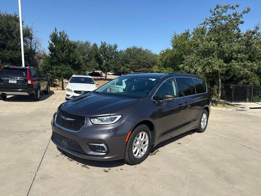 2022 CHRYSLER Pacifica