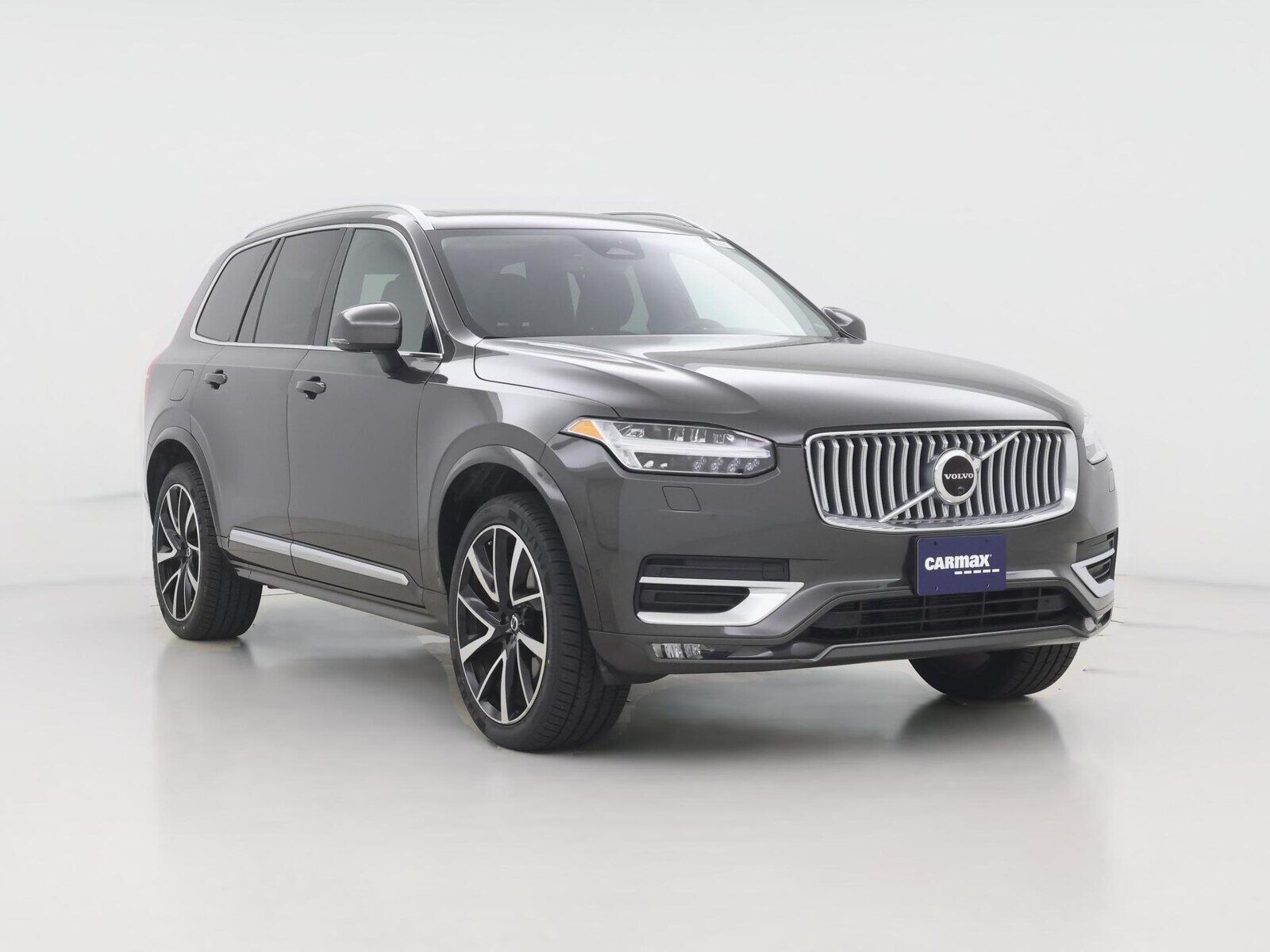 2023 VOLVO XC90