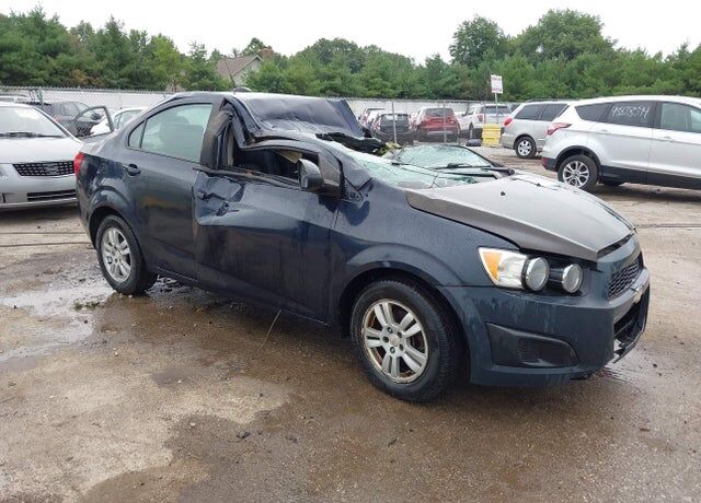 2015 CHEVROLET Sonic