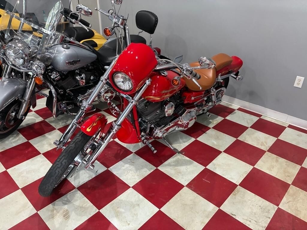 2001 HARLEY DAVIDSON CVO Dyna Wide Glide 2