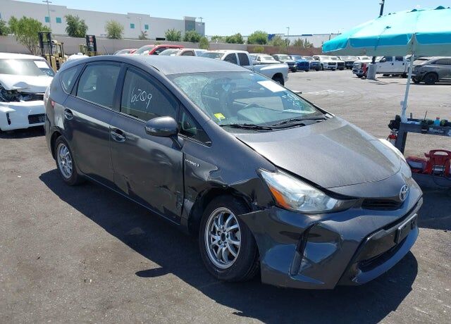 2015 TOYOTA Prius