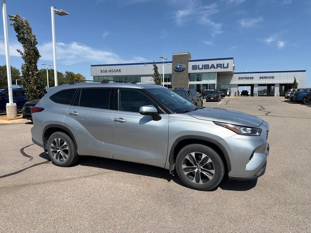 2020 TOYOTA Highlander