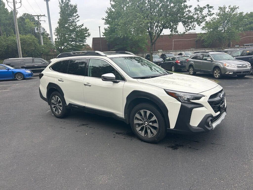 2025 SUBARU Outback