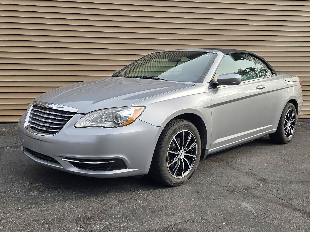 2013 CHRYSLER 200