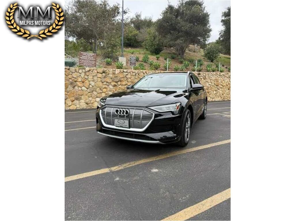 2023 AUDI e-tron