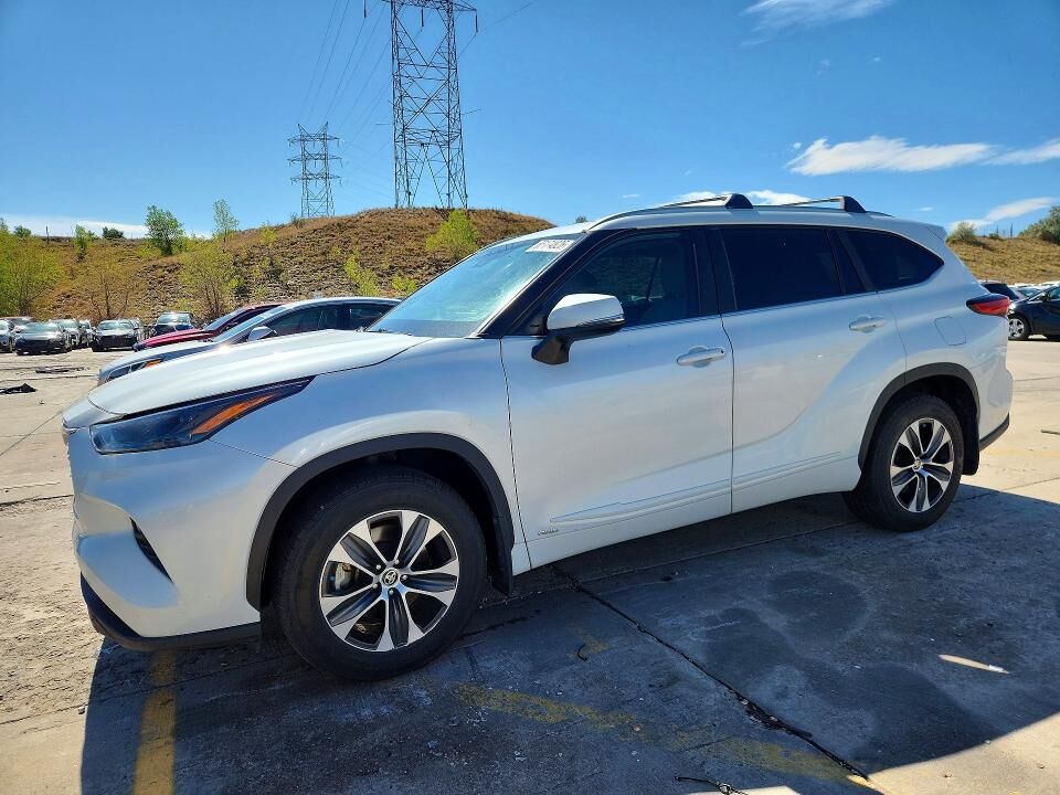2023 TOYOTA Highlander