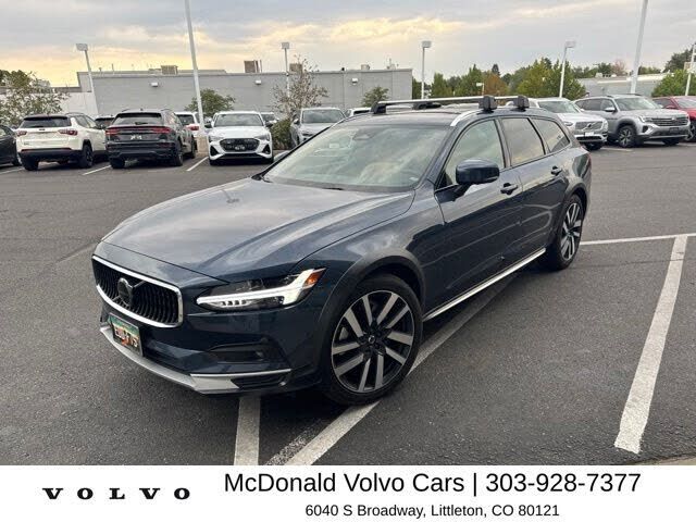 2024 VOLVO V90CC