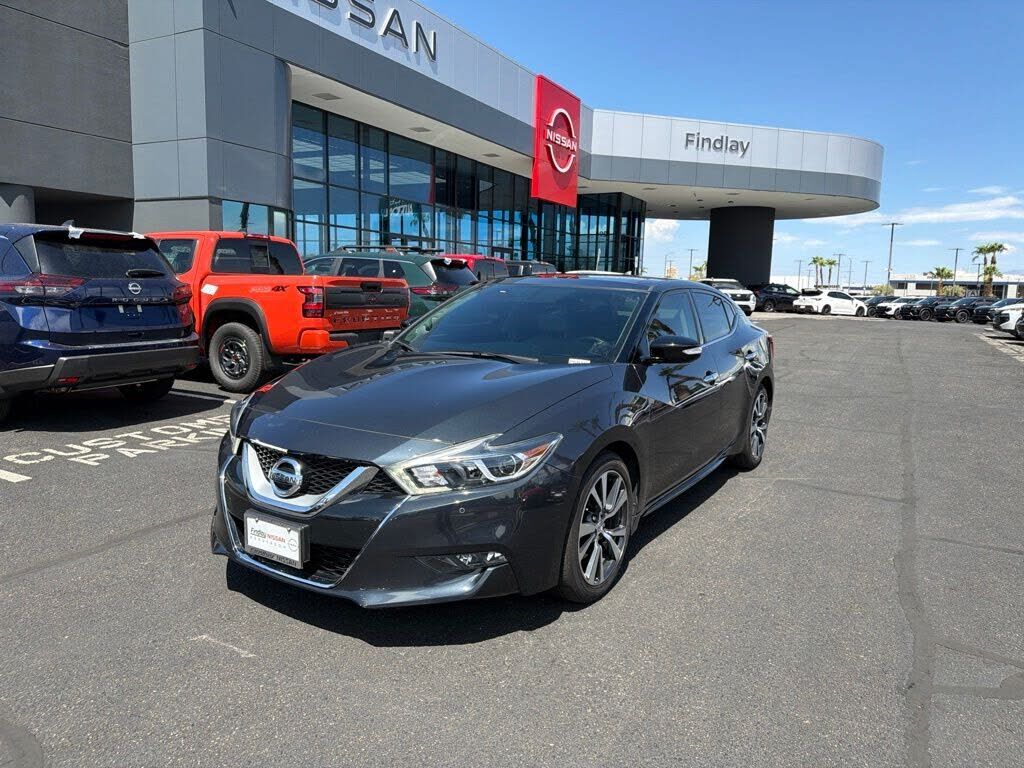 2017 NISSAN Maxima