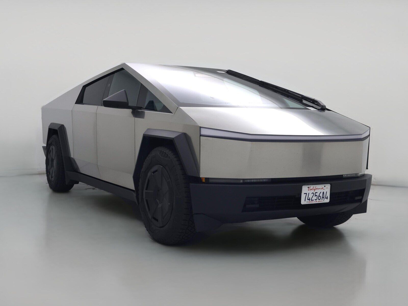 2024 TESLA Cybertruck