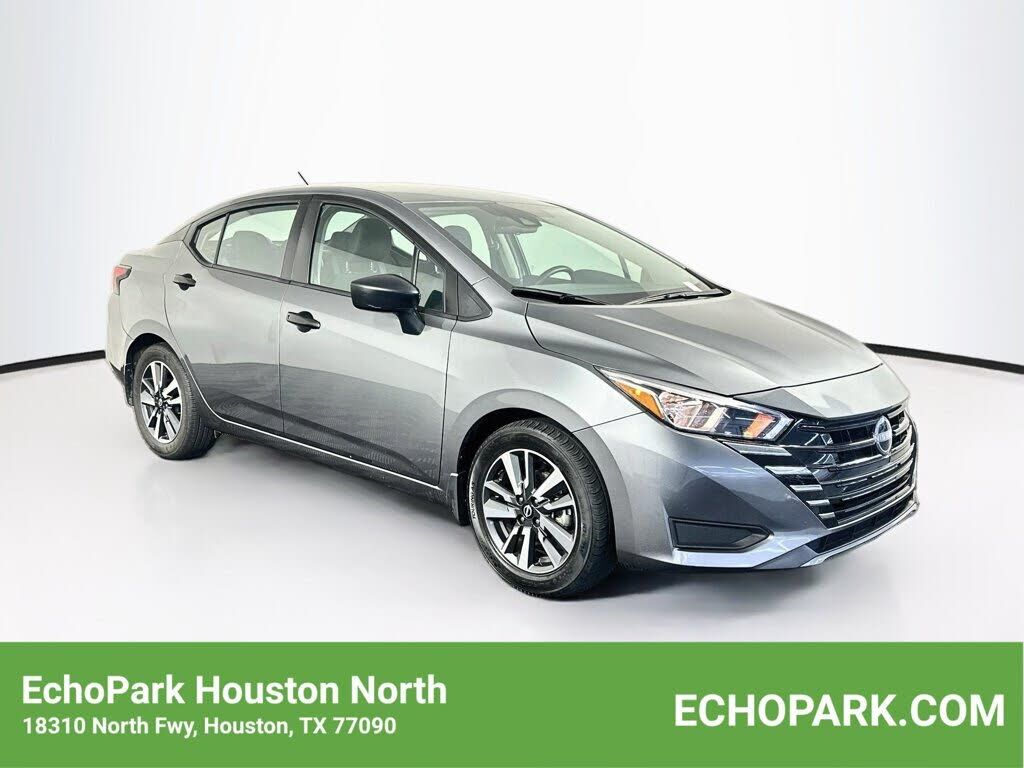 2024 NISSAN Versa