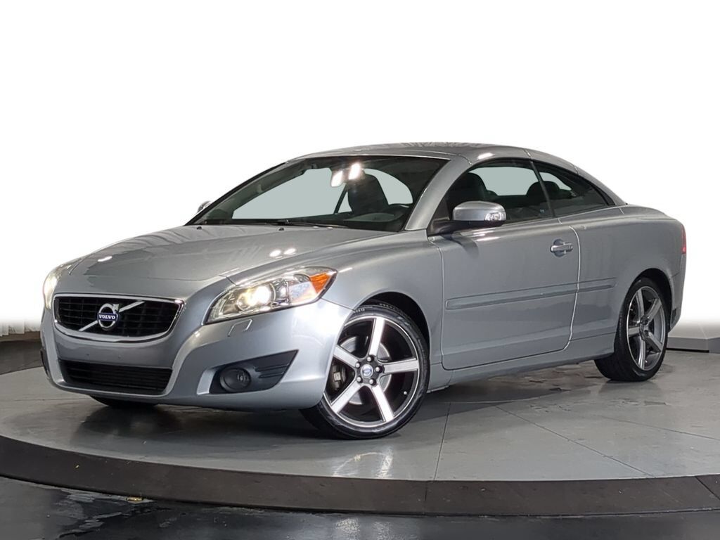 2011 VOLVO C70