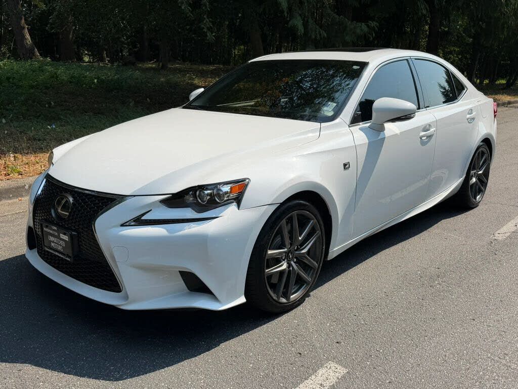 2016 LEXUS IS