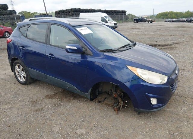 2013 HYUNDAI Tucson