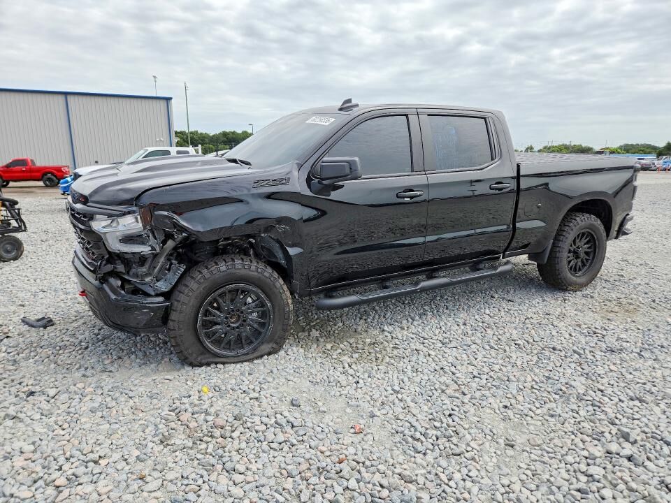 2025 CHEVROLET Silverado