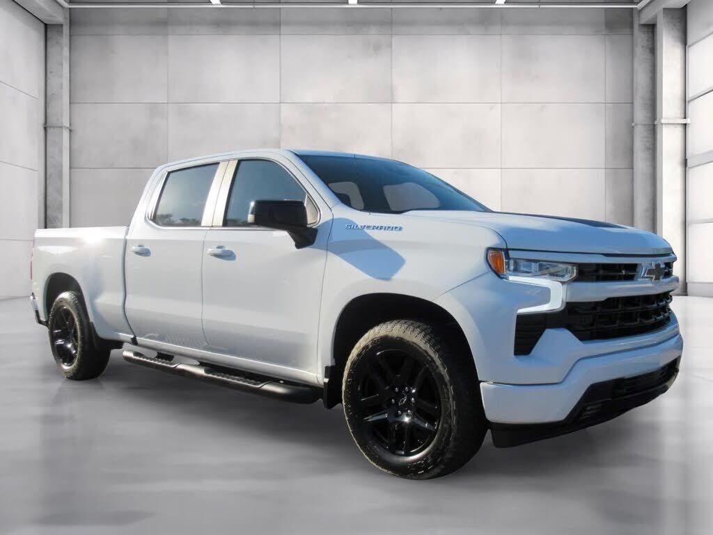2024 CHEVROLET Silverado
