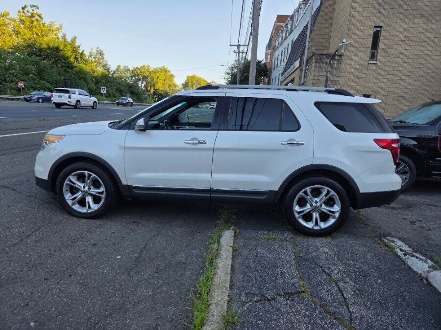 2011 FORD Explorer