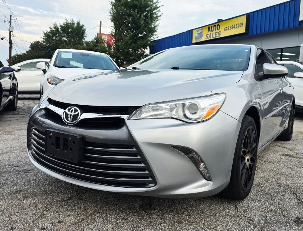 2017 TOYOTA Camry