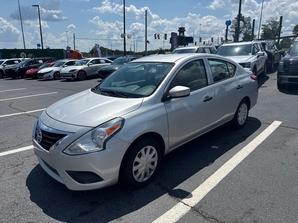 2019 NISSAN Versa