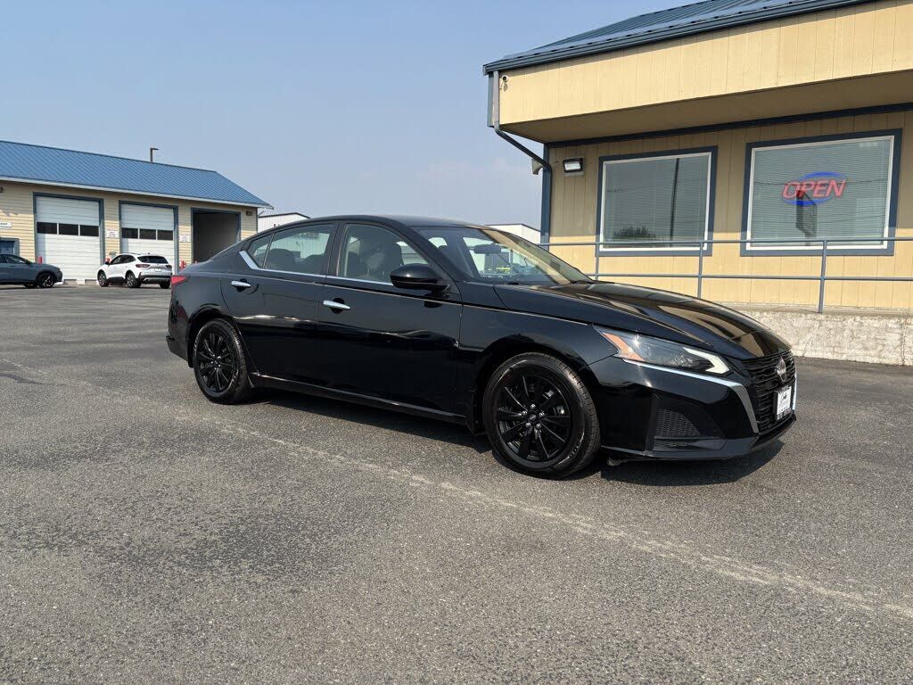 2023 NISSAN Altima