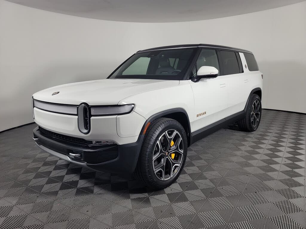 2023 RIVIAN R1S