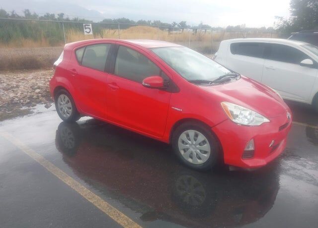 2014 TOYOTA Prius