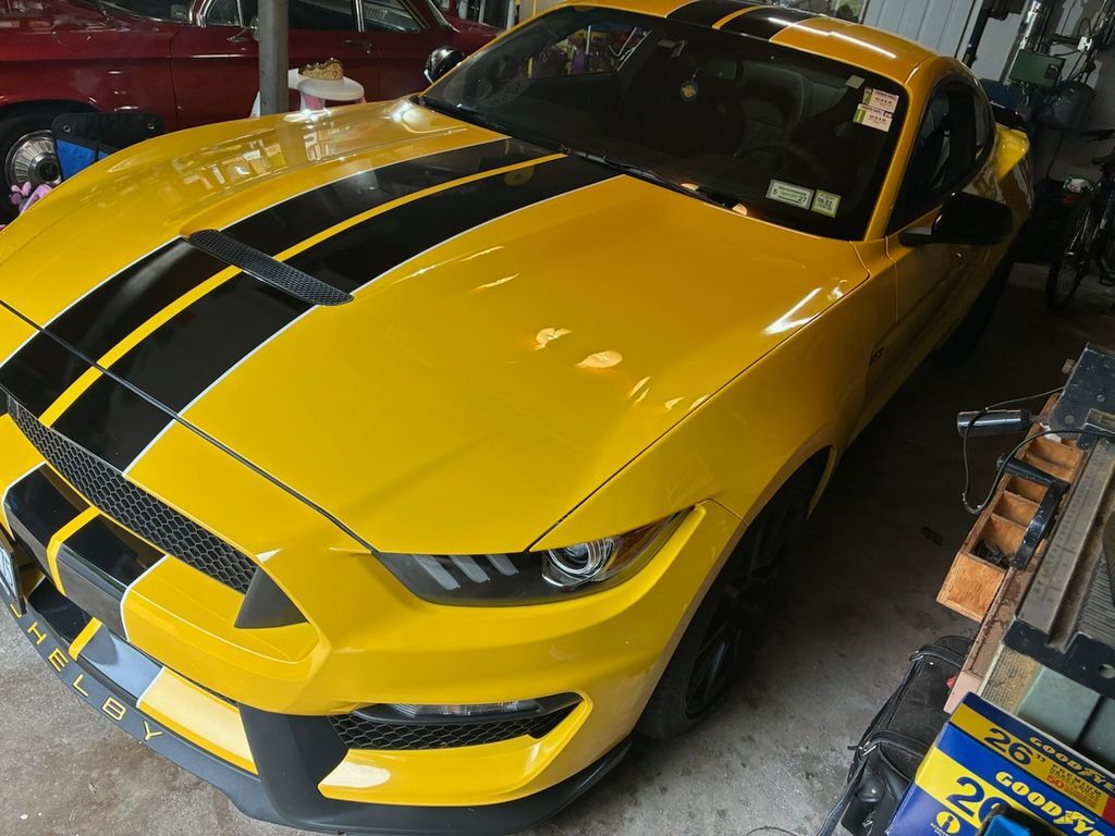 2018 FORD Mustang