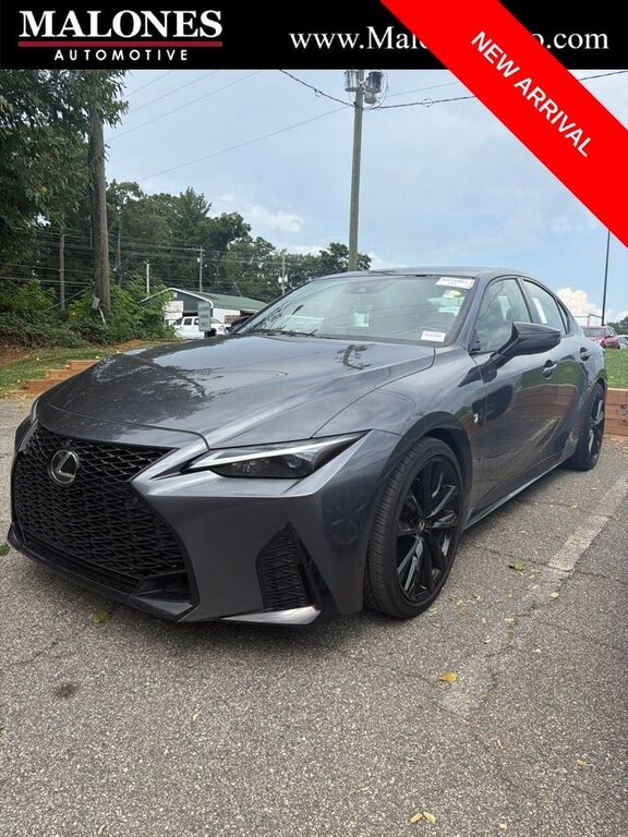 2023 LEXUS IS