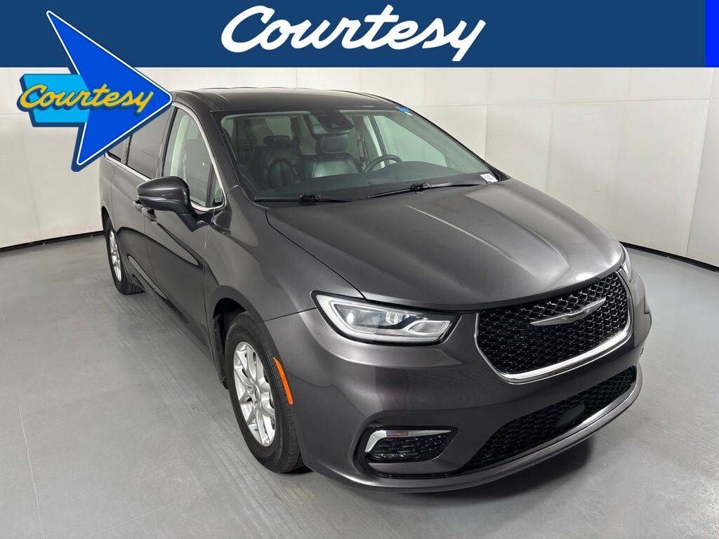 2023 CHRYSLER Pacifica