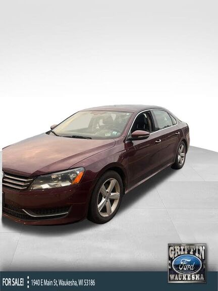 2012 VOLKSWAGEN Passat