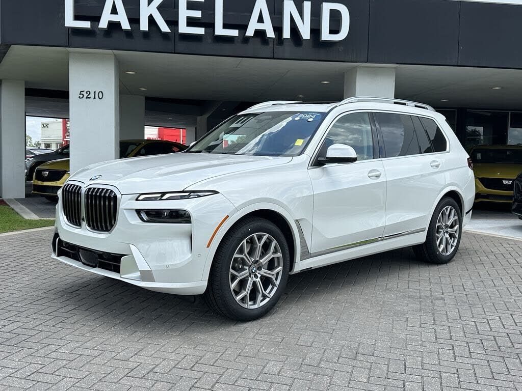 2024 BMW X7